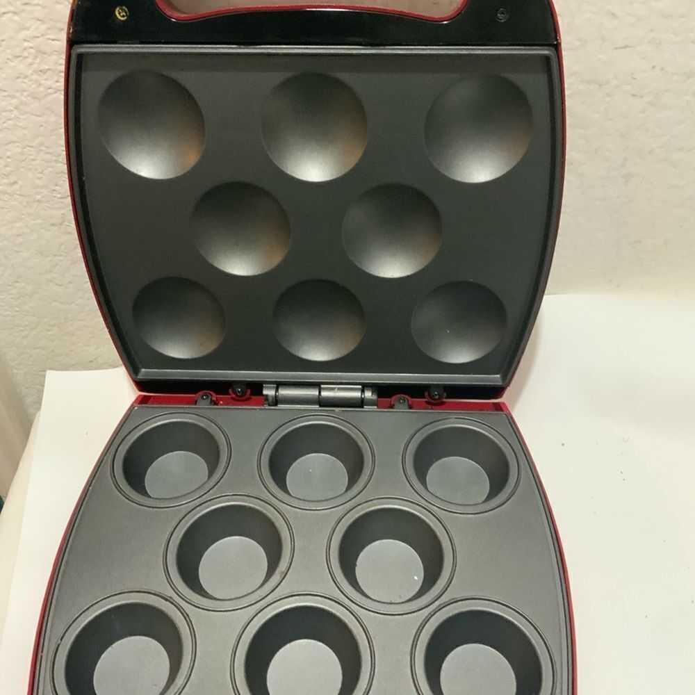 The Original Babycakes Cupcake Maker CC-96RD Non Stick Coating Red - Picture 3 of 6